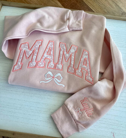 Sudadera bordada personalizada para mamá | Aplique floral de durazno | Manga con nombre personalizado