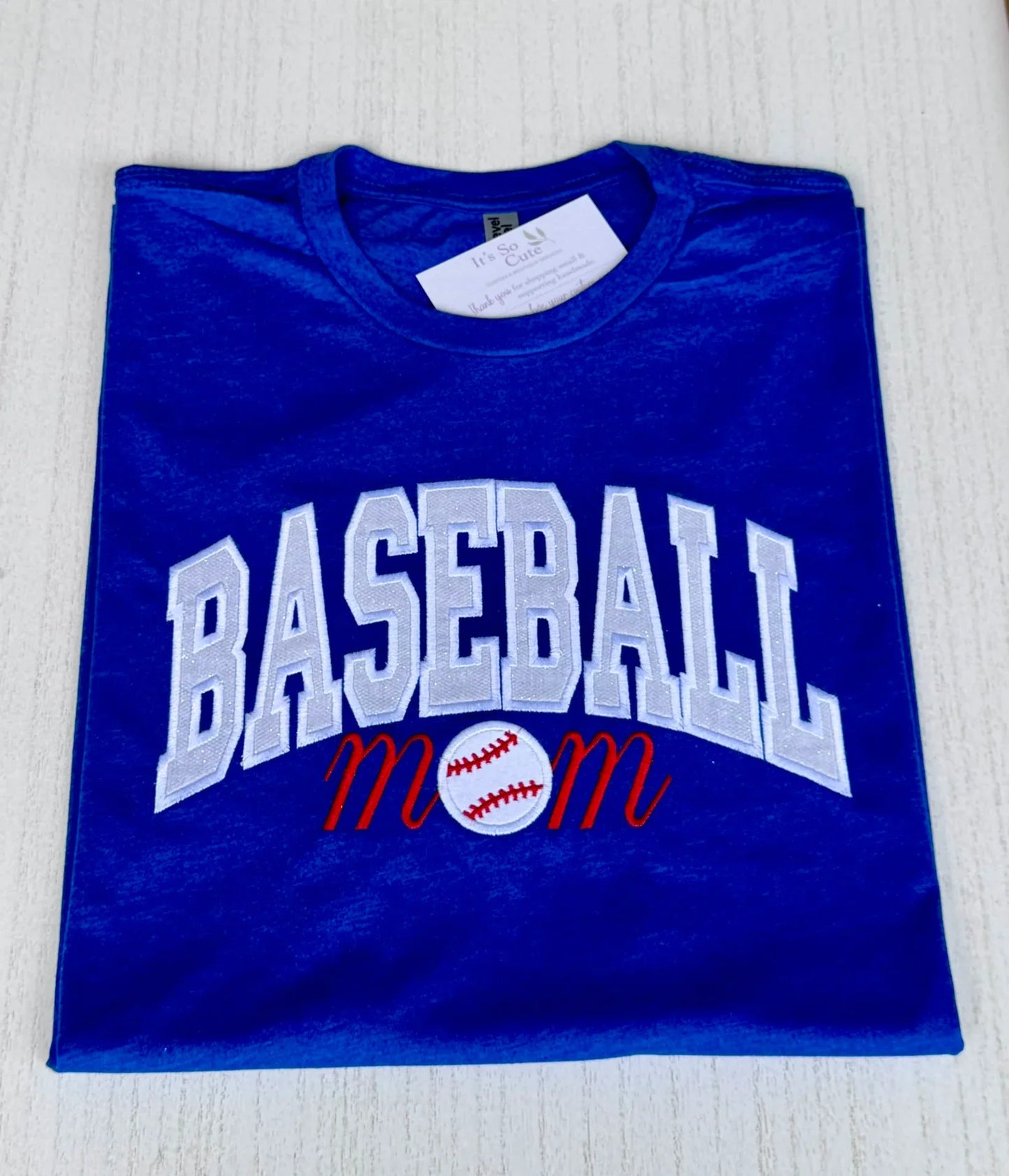 Camiseta Unisex Azul Royal con Aplique Bordado Mamá de Béisbol