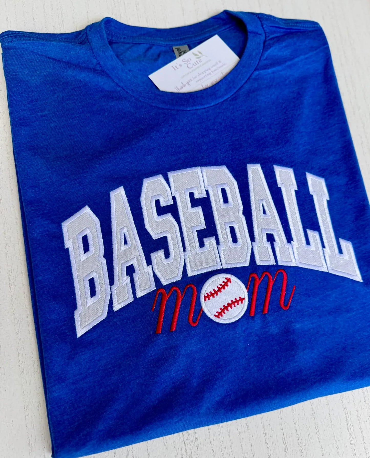 Camiseta Unisex Azul Royal con Aplique Bordado Mamá de Béisbol