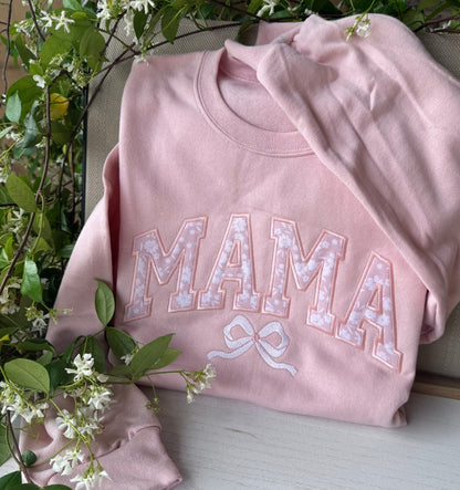 Sudadera bordada personalizada para mamá | Aplique floral de durazno | Manga con nombre personalizado