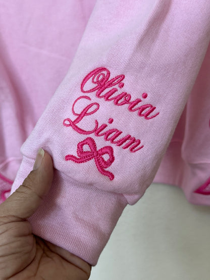 Sudadera bordada de lazo "Mamá" | Nombres personalizados de niños en la manga