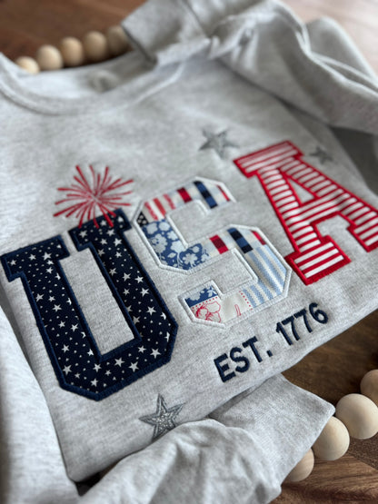 Sudadera bordada USA Est. 1776 | Cuello redondo patriótico con apliques florales | 4 de Julio