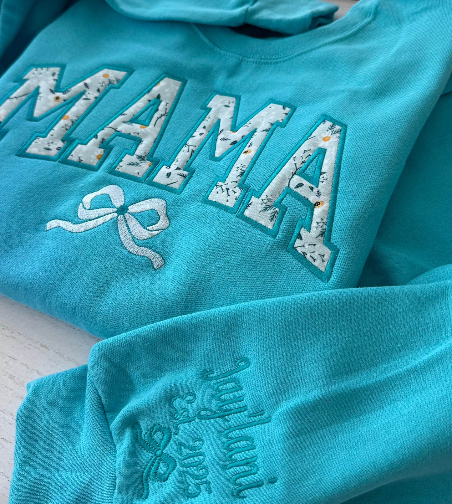 Personalized Wildflower Appliqué Mama Sweatshirt & Hoodie | Embroidered Bow | Custom Sleeve Names | Summer Gift